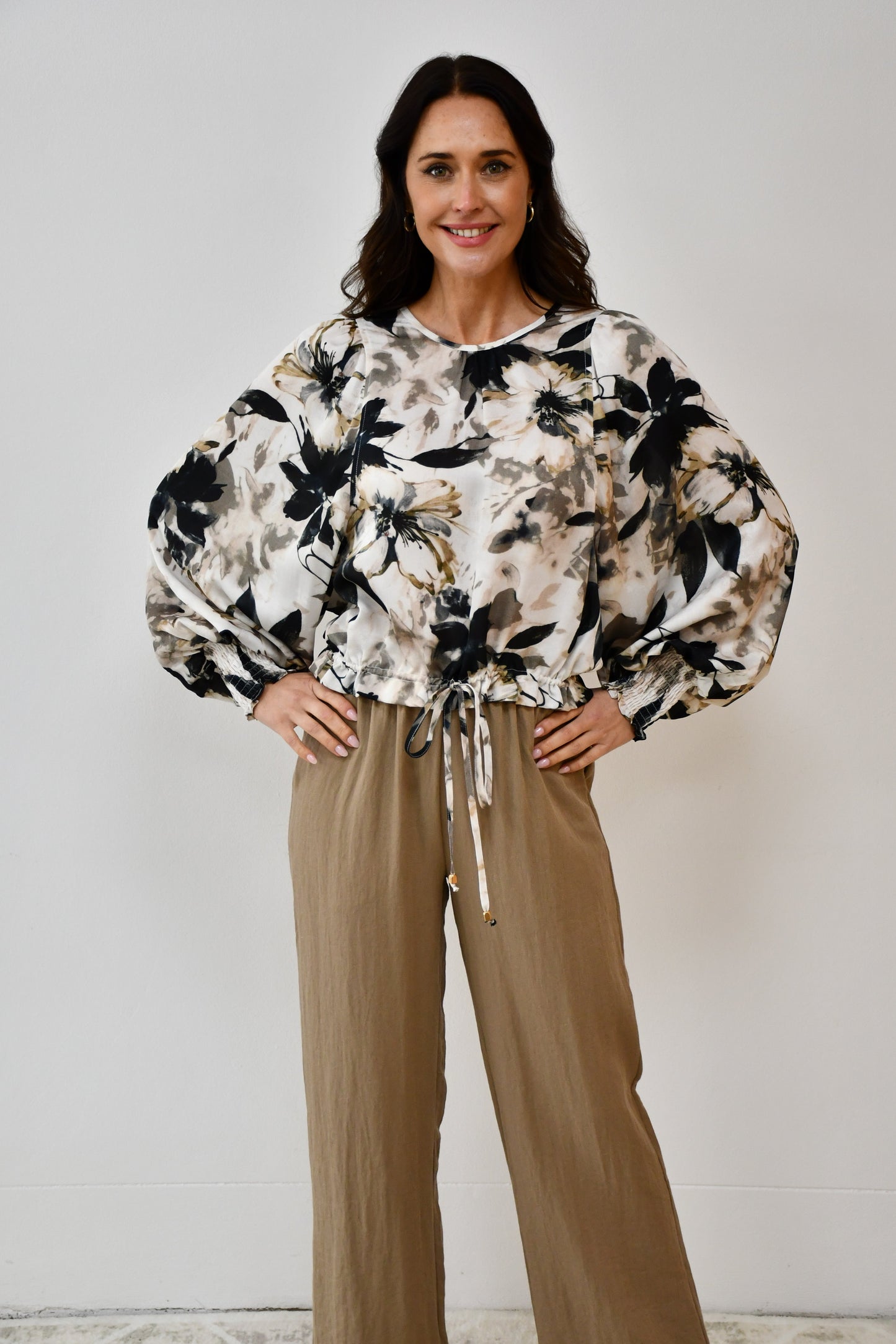 LA0967J  Floral Print Drawstring Blouse