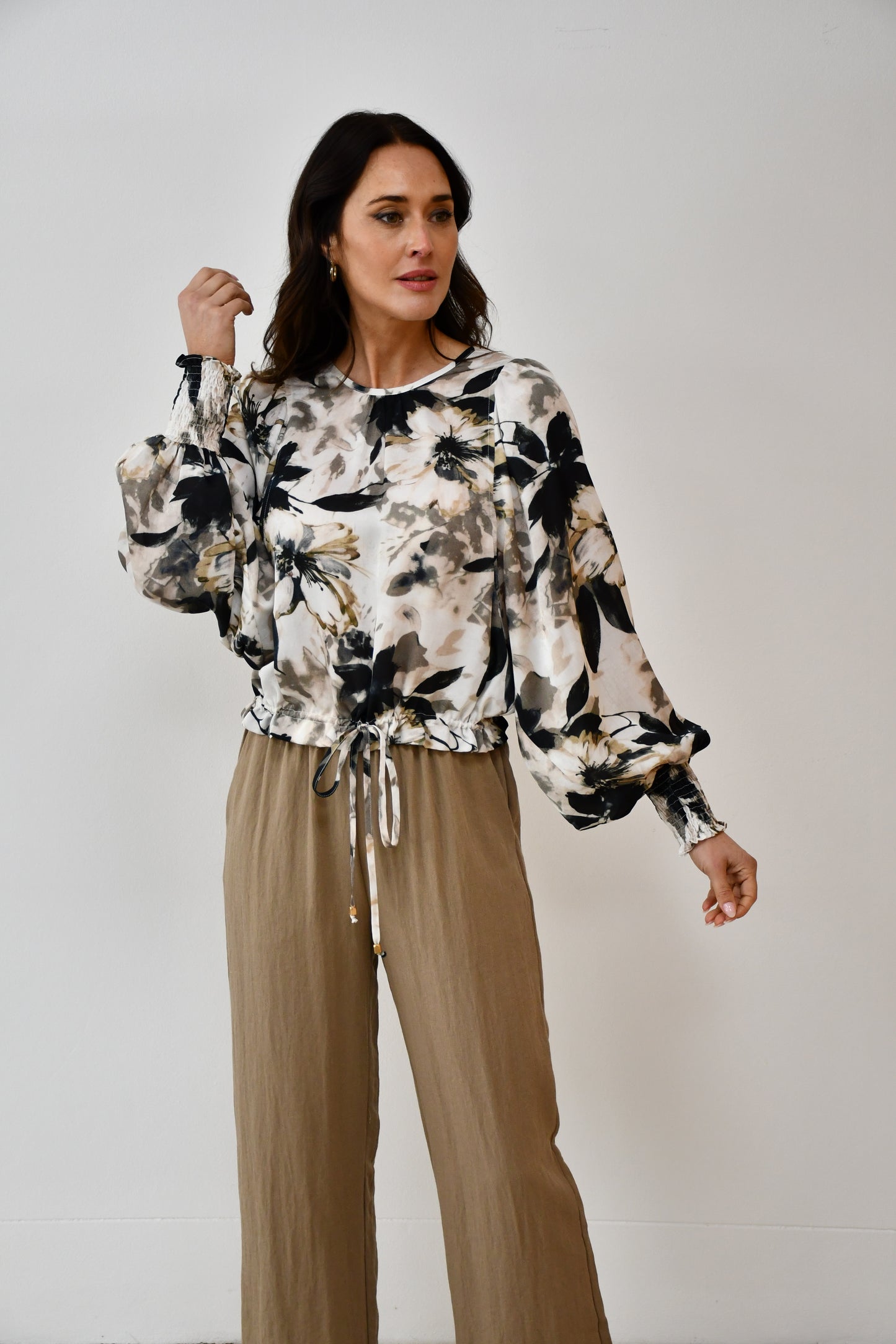 LA0967J  Floral Print Drawstring Blouse