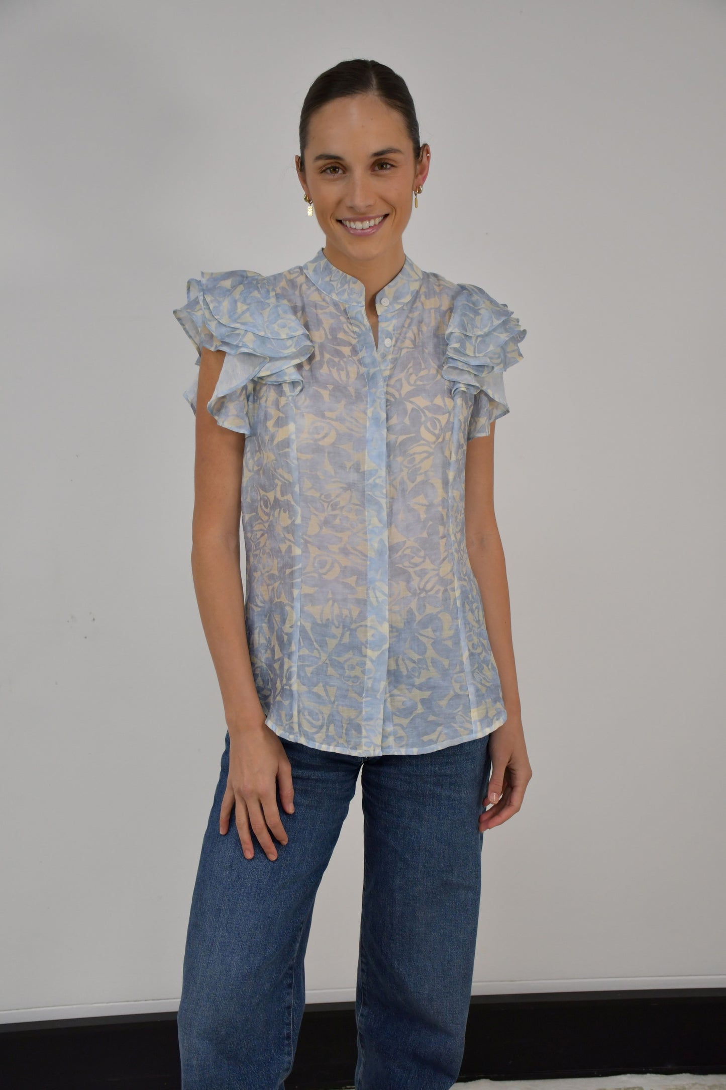 XW20707-12J - Lightweight Floral Blouse with Ruffled Sleeves - L Blue